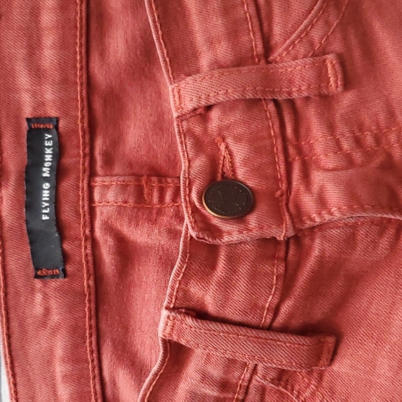 Jeans - Picture 3 of 4